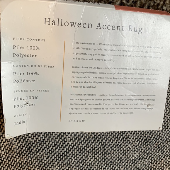 NWT SKULL HOOKED 100% POLYESTER THROW BATHROOM HOUSE RUG BLACK/COLORFUL 34”x34” - Picture 12 of 16